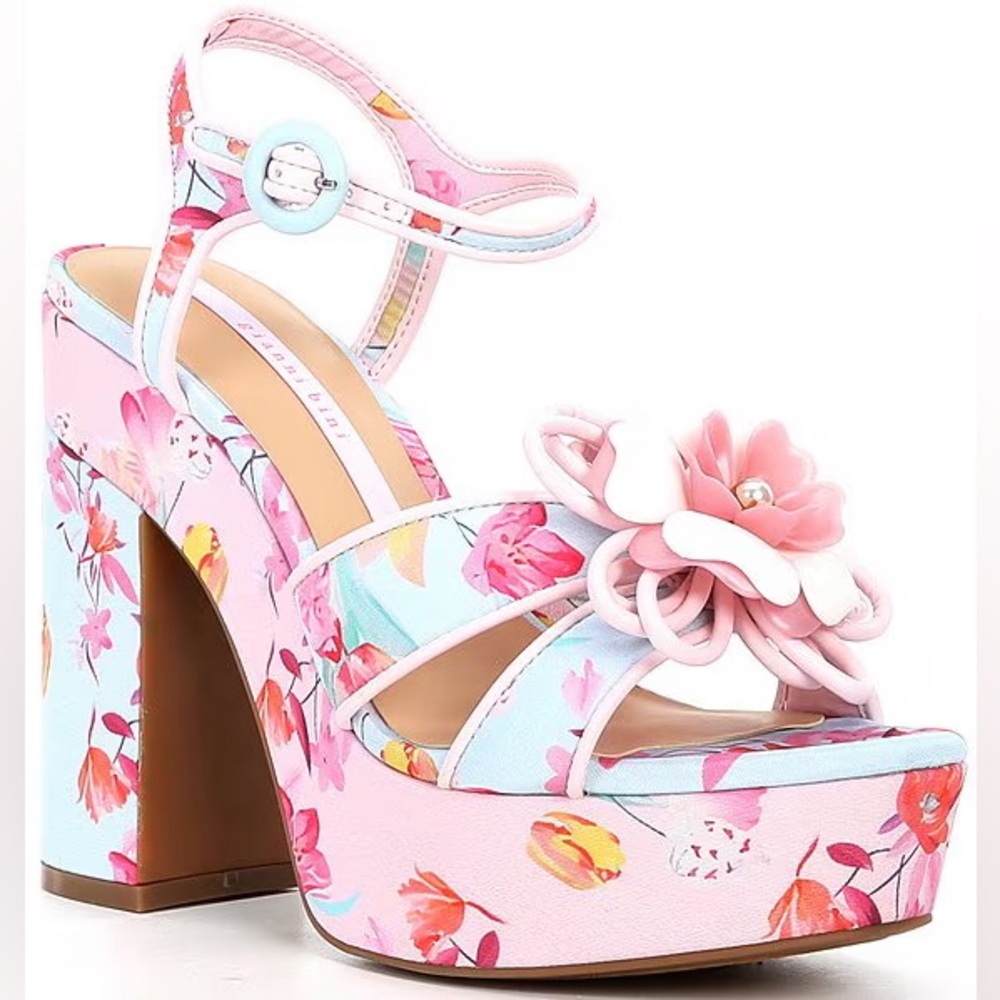 Gianni Bini
Brook Floral Print Flower Platform Dress Sandals